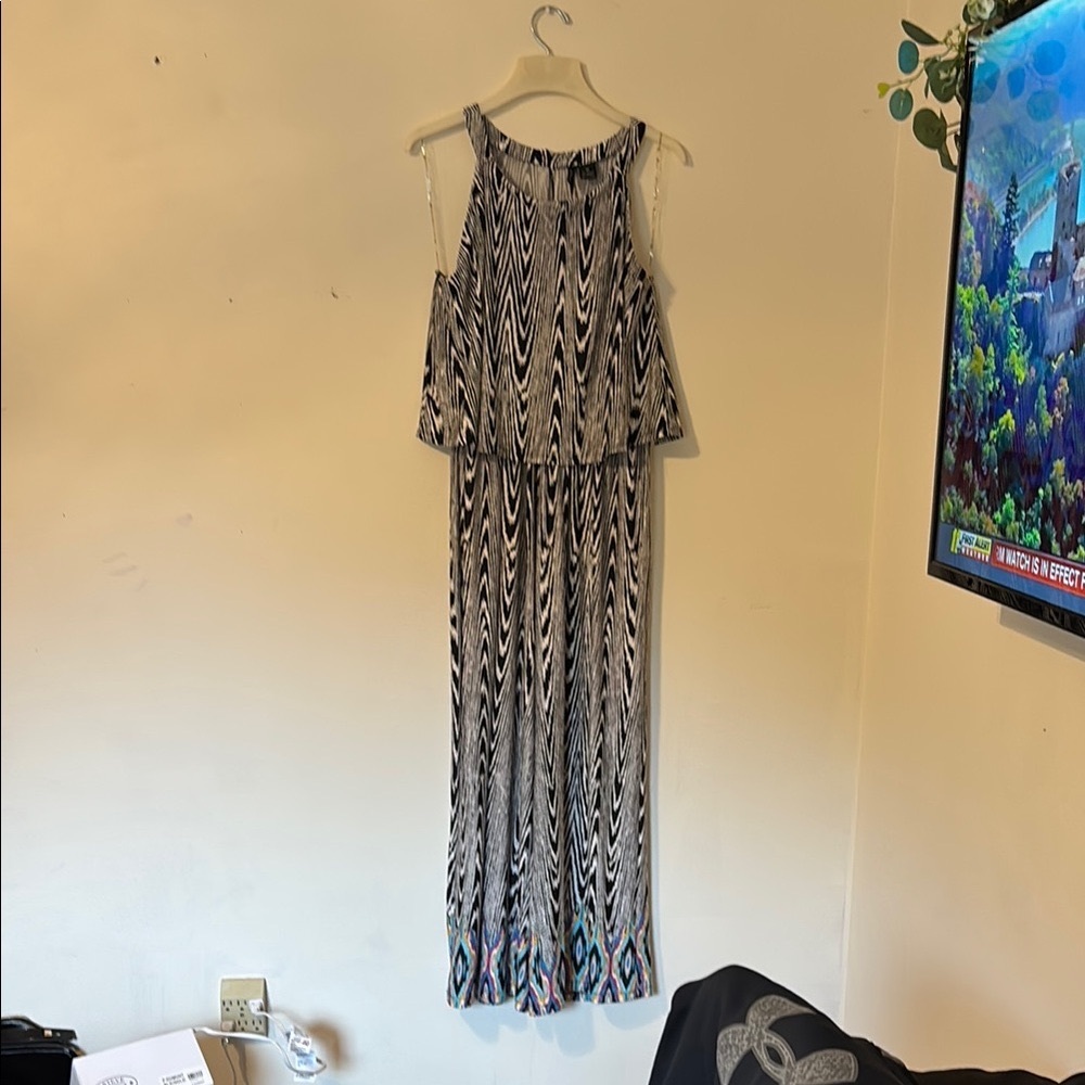 Elegant Black and White Patterned jumpsuit size 2X NWT